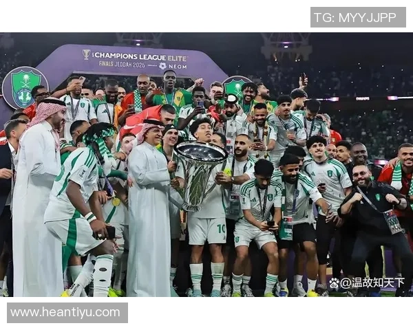 英媒调侃沙特足球明星表现不佳引发热议球迷反应各异